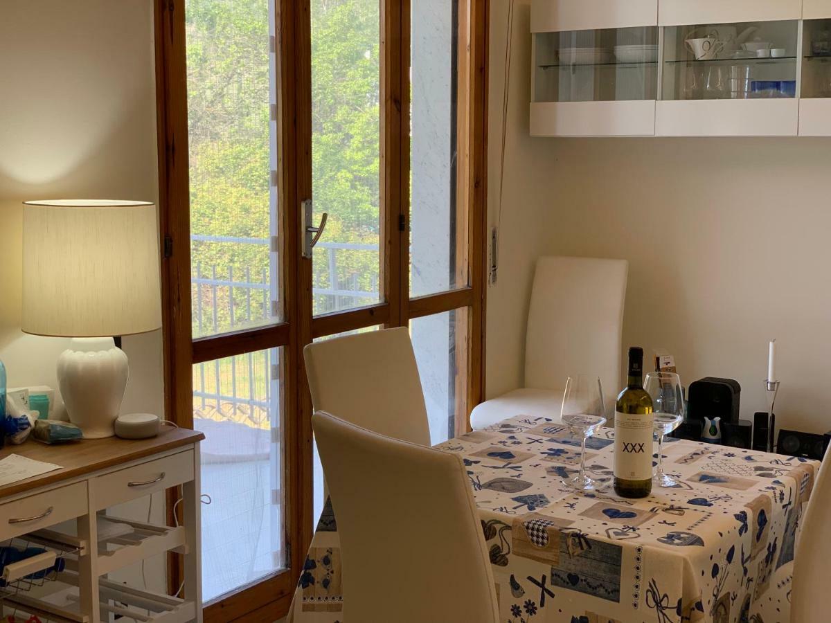Апартаменты Casa Vacanze Ilaria Ceparana Экстерьер фото
